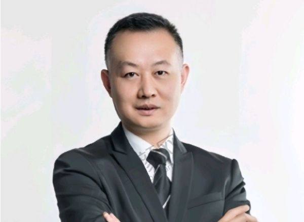 成都友谊医院整形美容中 心赵延峰医生怎么样