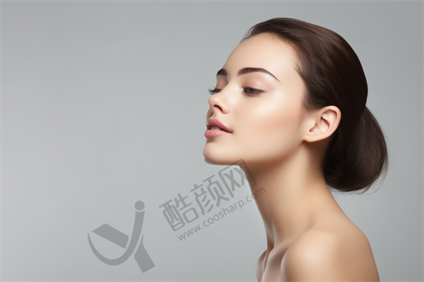 苏州美莱美容医院玻尿酸丰鼻基底的具体价格为3888元起,现优惠价仅需2888元起,促销即享超值折扣!